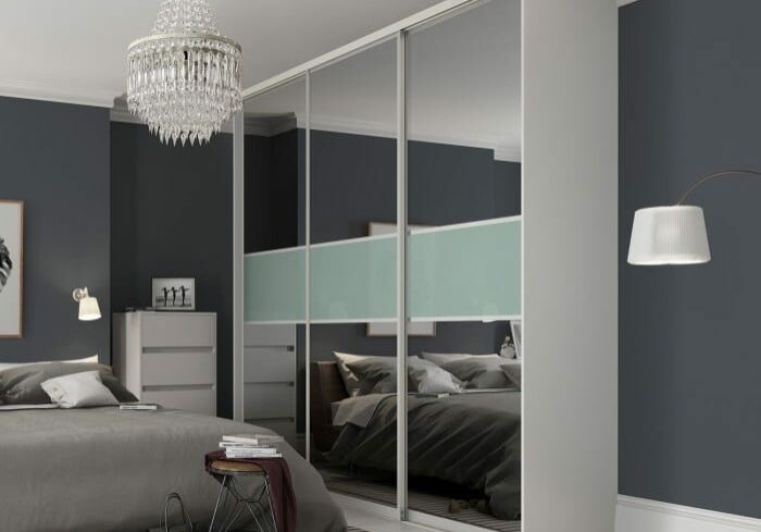 Domalti sliding doors in contemporary bedroom